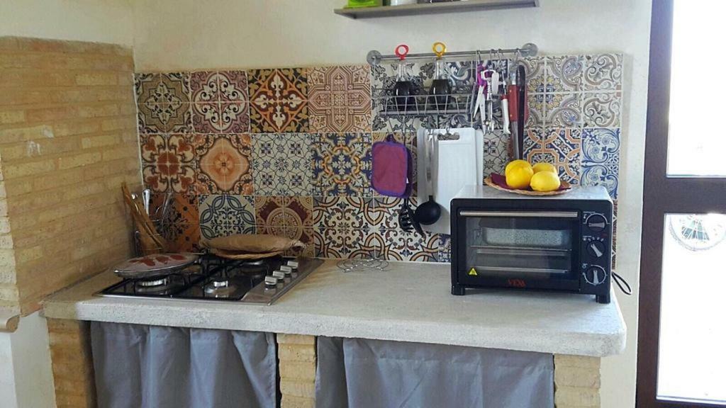 Contrada Gibbesi Villa Gibbesi Vecchio Luaran gambar