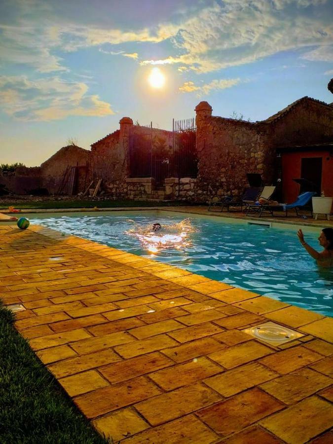 Contrada Gibbesi Villa Gibbesi Vecchio Luaran gambar